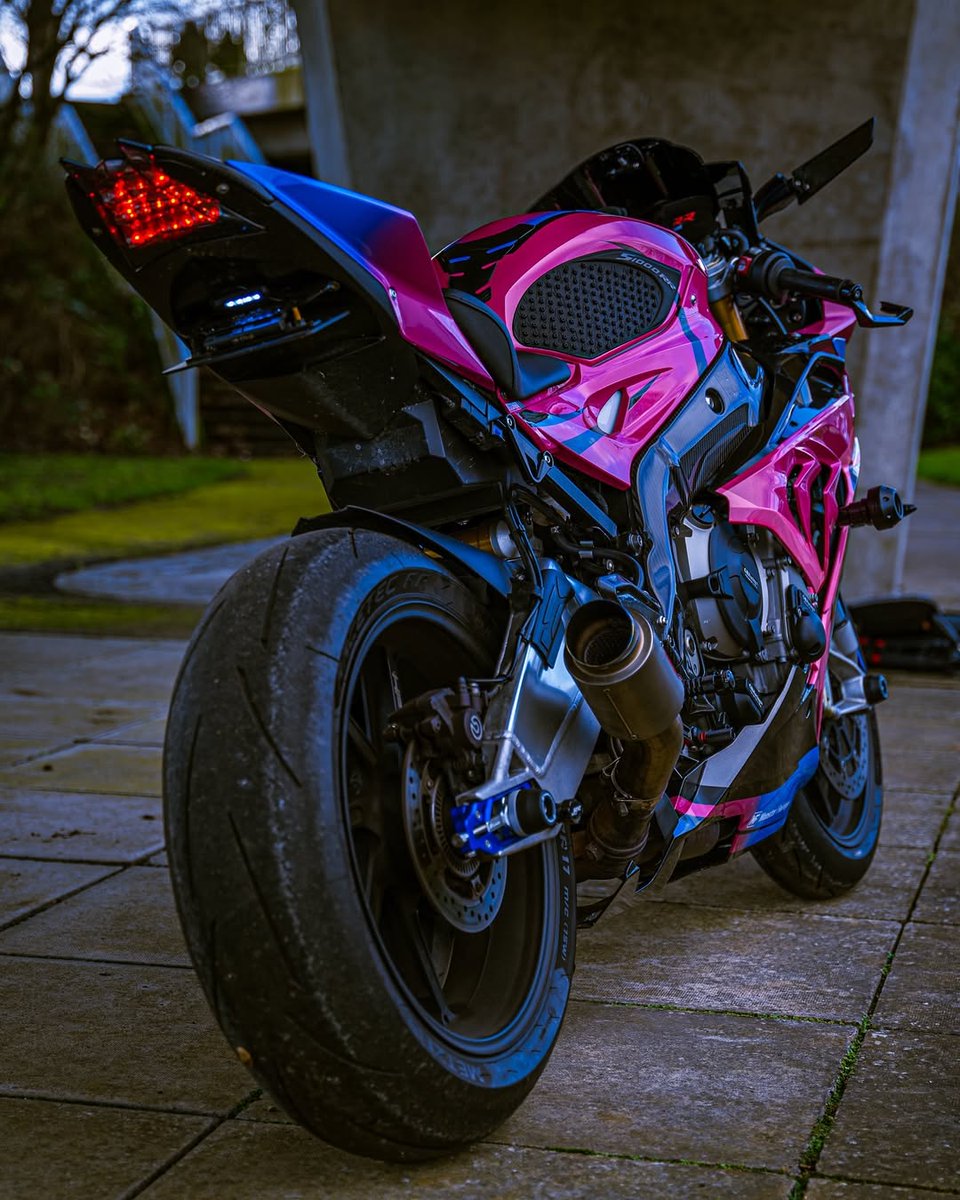 itsUP74Rider's tweet photo. Agar aapko is superbike ke saath ek long ride ka mauka mile, to aap kis destination ko choose karoge? 🛣️👇

#BMW #BMWS1000rr #s1000rr 
#Superbike #BikeLife #BMWMotorrad #SportBike #RideOrDie #BikeLovers #TwoWheels #SpeedMachine #MotorcycleLife #PinkBeast 🩷🏍️ https://t.co/G4abZ63qYf