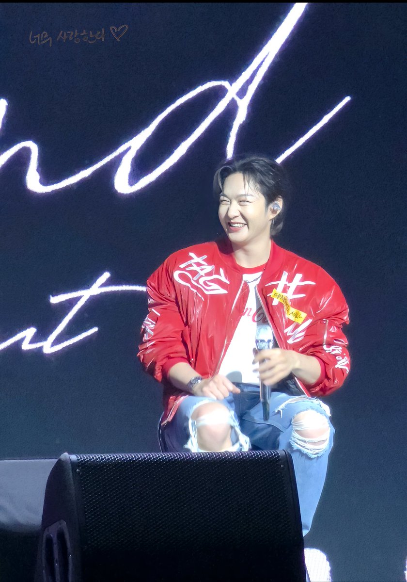 love84ko's tweet photo. 2026 LEECHANGSUB FANCON in TAIPEI [EndAnd : The Uncut]

260614 #이창섭 https://t.co/8UI5AHTbFd