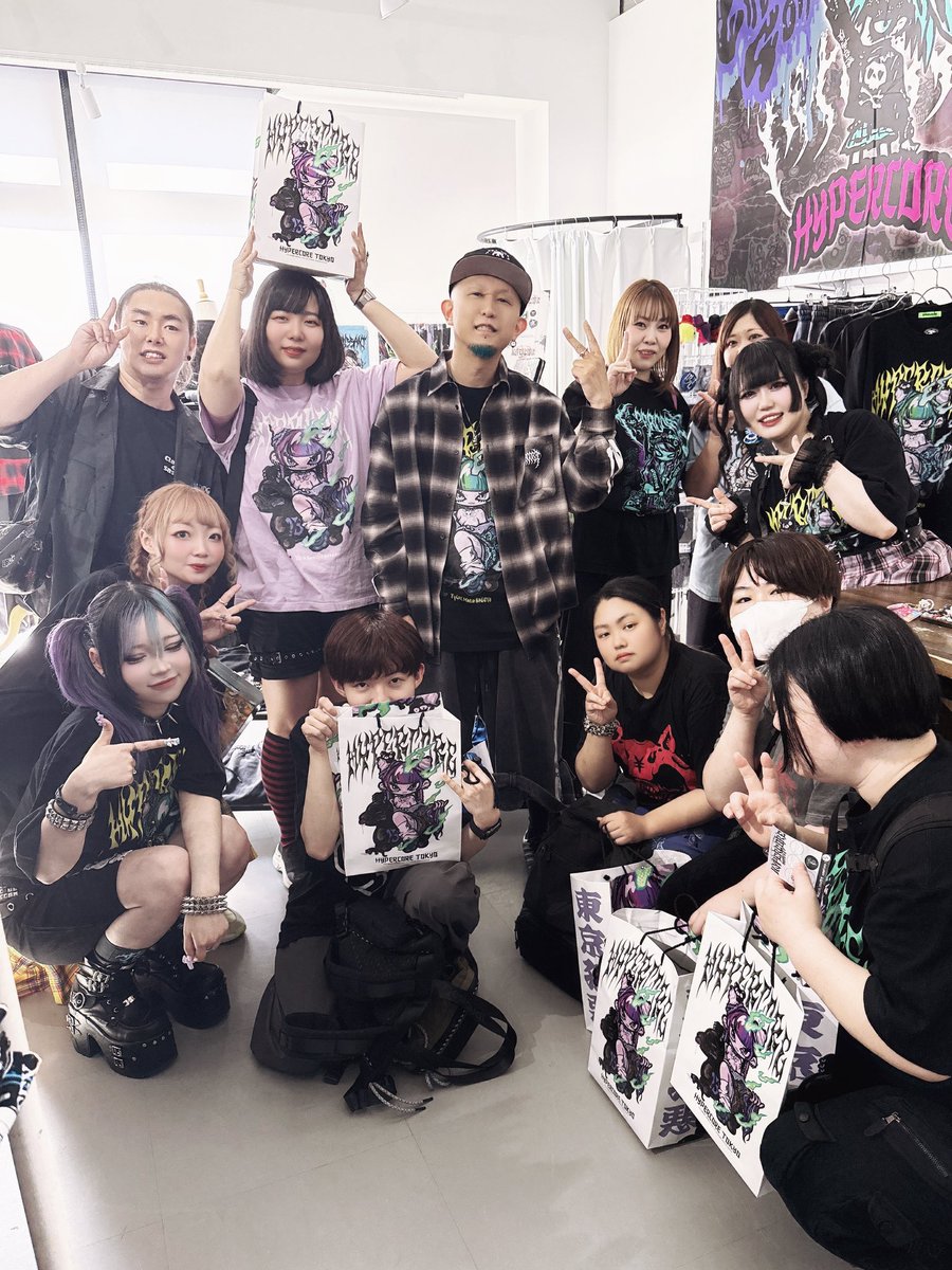 Hisacy69's tweet photo. 明日6/15(月)はTyCHEMaria名古屋にて来店イベント開催⚡️

今回のノベルティ似顔絵はカラーアレンジが好評♪ 15〜20時までおりますので是非ご来店ください〜😈✌🏿 

📍名古屋市中区大須2-17-27 2F
@tyche_nagoya https://t.co/pDcfIZw9PZ