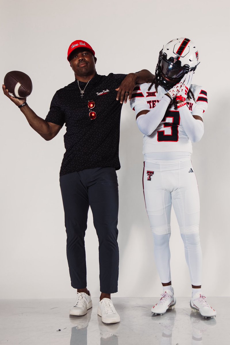 cam1kwyatt's tweet photo. truely enjoyed being home this weekend thanks @TexasTechFB they made my birthday weekend the best i could ask for see yall soon 
WRECK ‘EM https://t.co/nhB4wO7V0n
