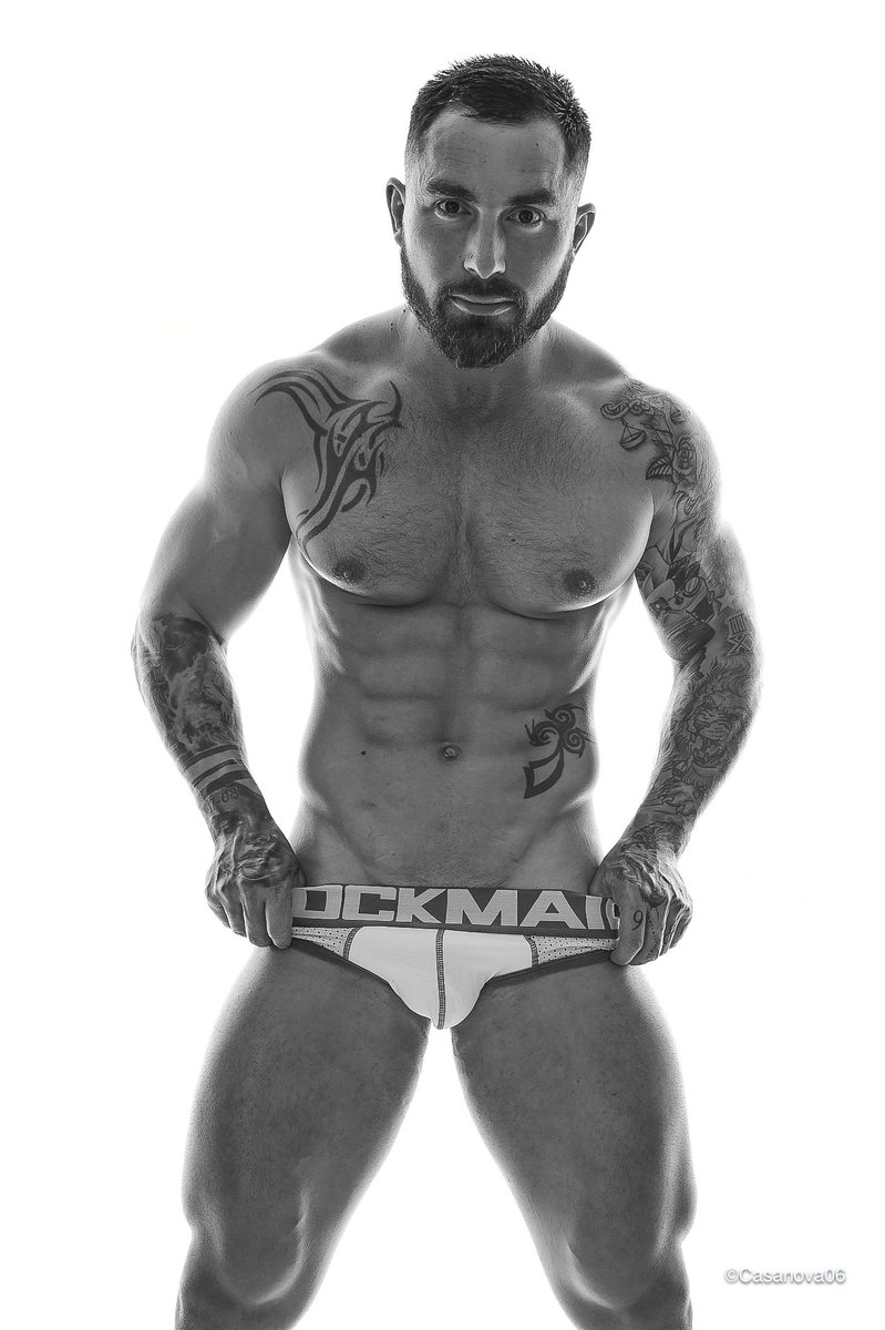 nicobzh06's tweet photo. NOUVEAU CONTENU 🔞 CHAQUE SEMAINE
🔥SUBSCRIBE NOW ! - ABONNE-TOI VITE ! 🔥 - https://t.co/33uiuT2IOx et https://t.co/1V0TY0WI9r
#MaleModel
#OnlyFans
#AlphaMale
#SpicyContent
#HardContent
#BigBulge
#BigMuscles https://t.co/tTGtt8mRJl