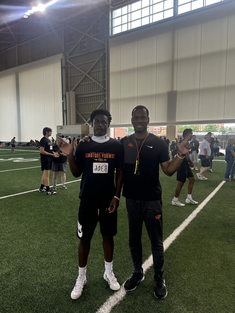 willisjack65890's tweet photo. Great day at osu camp , thank you coaches for letting me compete and get better @JWilson_2 @_CoachMoss @1COACH_CARTER @JakeCorbin @CoachBradClark @TrePorter5 @The1CoachSexton https://t.co/yJfz8K4SbJ
