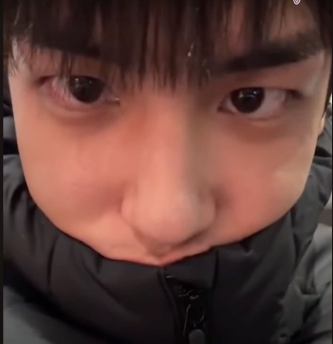 qtosld's tweet photo. 이렇게 또 개강을 했고... 
이번엔 확실히 연락 자주오고 가끔 ㅋㅋ 
페이스타임으로 떠들기도 하고 
한 학기 후딱 보내고나면 그시즌이옴
뭐냐면
...
김언핈 입대시즌 https://t.co/adiPrbOdgY