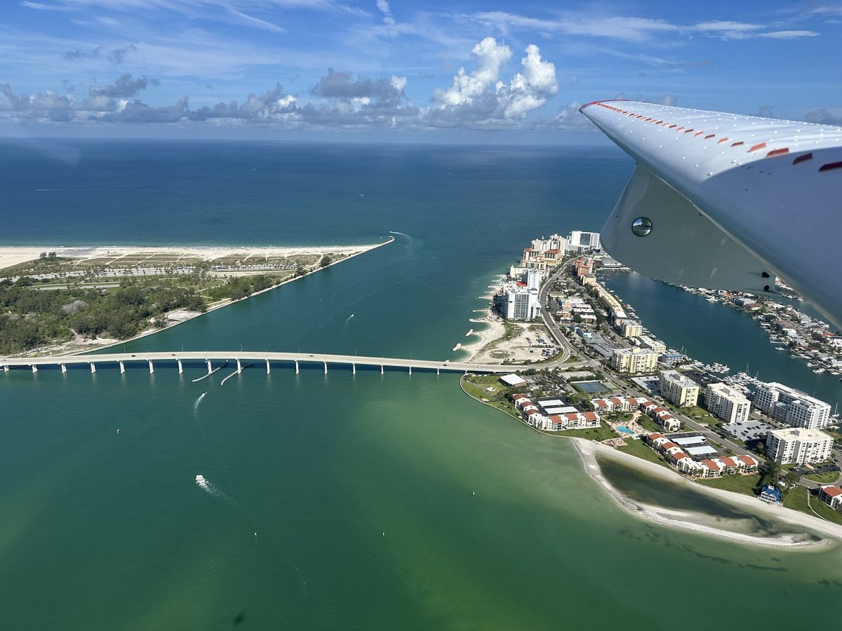 LakeAmphibFan's tweet photo. #Seaplanes
#LakeAmphibians
#WaterFlying
@SeaplaneMag @flywithaopa @sleepinmoneyJR @airplanetalk https://t.co/a4cqvYvZcB