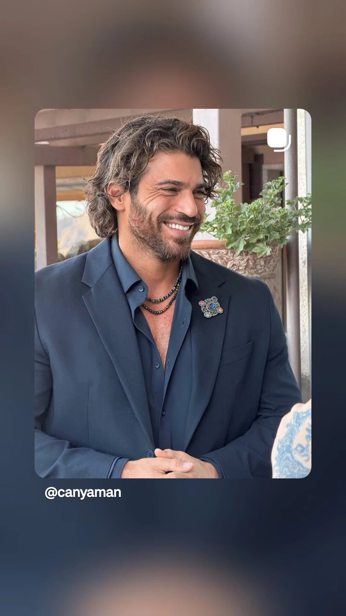 AdinolfiANTONI2's tweet photo. Un attore dai mille volti, così versatile che semplici scatti possono racchiudere infinite emozioni. Un sorriso semplice e solare su un volto dal fascino un po' tenebroso... Incantevole. Anche le semplici foto raccontano tanto di te.Sei uno spettacolo senza fine💥
#repost in IG 
#CanYaman