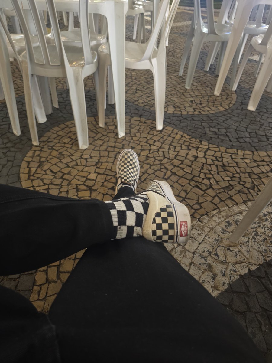 _Dechoro's tweet photo. De boa. https://t.co/RlMkUlkkfU