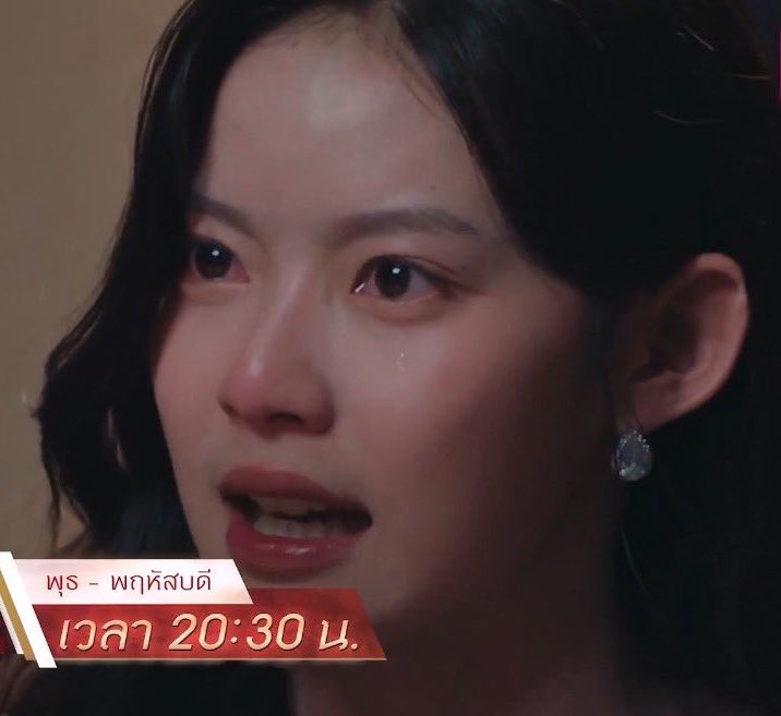 kkawiinn's tweet photo. คือเป็นเกปี 19xx โดนกีดกันไม่พอ คนนึงเกชอบสเตรจ คนนึงเกแต่เป็นเด็กเณรคาทอลิก อาภัพรักทั้งคู่อ่ะ พูดตรงๆสร้อยกับแทนรักควรไปนั่งจับเข่าปรับทุกข์กัน https://t.co/DqMkKaL4Zh