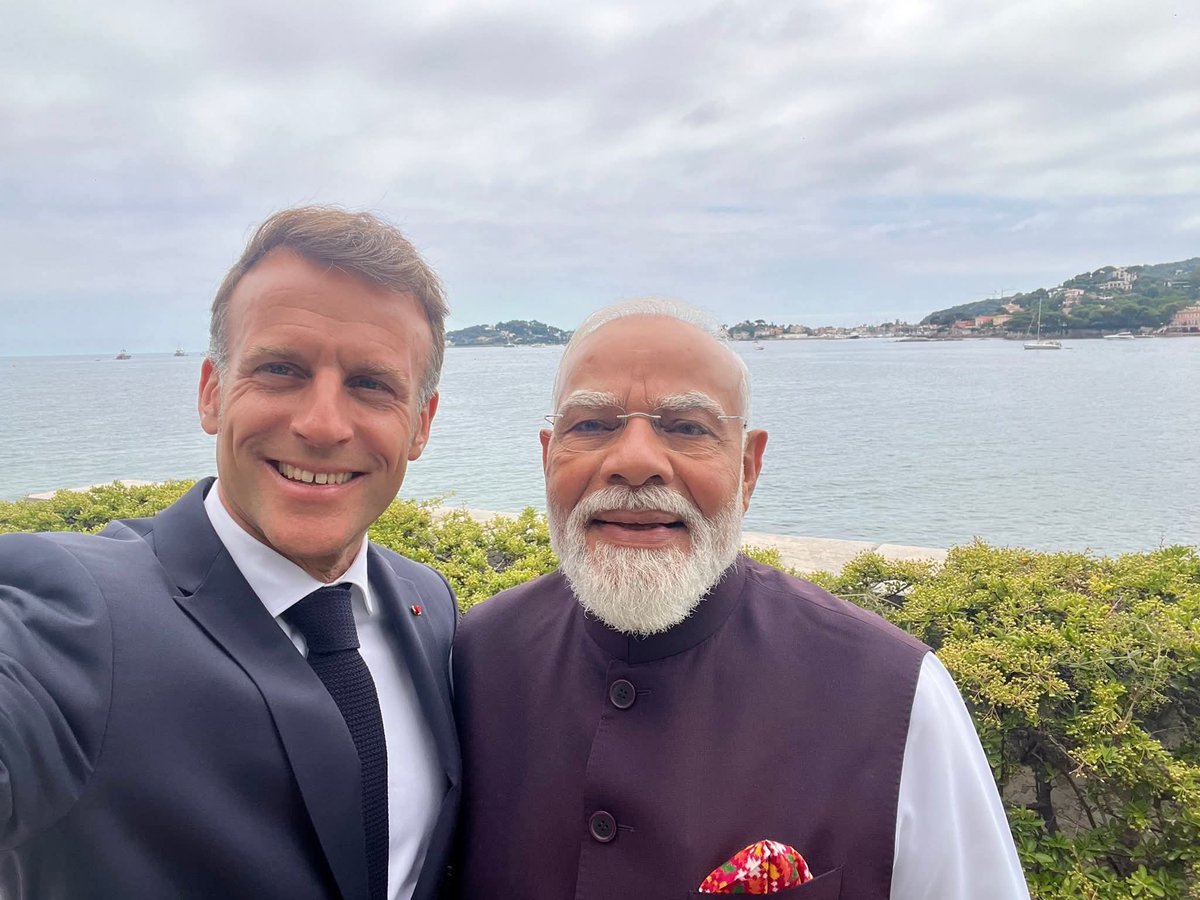MoonSwarnakar's tweet photo. 𝐒𝐞𝐥𝐟𝐢𝐞 𝐎𝐟 𝐓𝐡𝐞 𝐃𝐚𝐲 🤳 💫💫

#NarendraModi #ModiHaiToMumkinHai https://t.co/j98rhazPgp