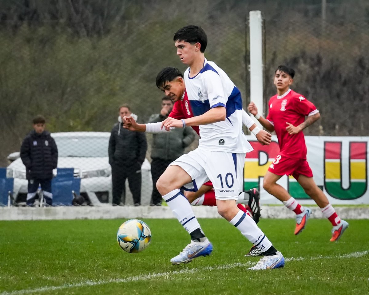 LetraG's tweet photo. ⚽️ JUVENILES VS HURACÁN
✅️ 4TA
GIM 2 - HUR 0 (Ferreyra x2)
❌️ 5TA
GIM 0 - HUR 1
❌️ 6TA
GIM 0 - HUR 2
✅️ 7MA
HUR 0 - GIM 2 (Drogo, Casco)
🟡 8VA
HUR 4 - GIM 4 (Balbuena x2, Castro, Lezica)
❌️ 9NA
HUR 2 – GIM 1 (Angulo)
👉🏻 Próxima ante Estudiantes.
#GELP #CGE https://t.co/W7dPMucEOG