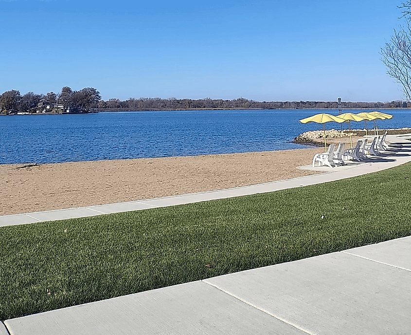 FoxLakeIL's tweet photo. 🌤️ Happy Sunday, Fox Lake! This week: Library programs, Friday Night Live 🎶, markets & more! #FoxLakeIL #FoxLakeCommunity #SundayUpdate https://t.co/K4ePrRg7PM