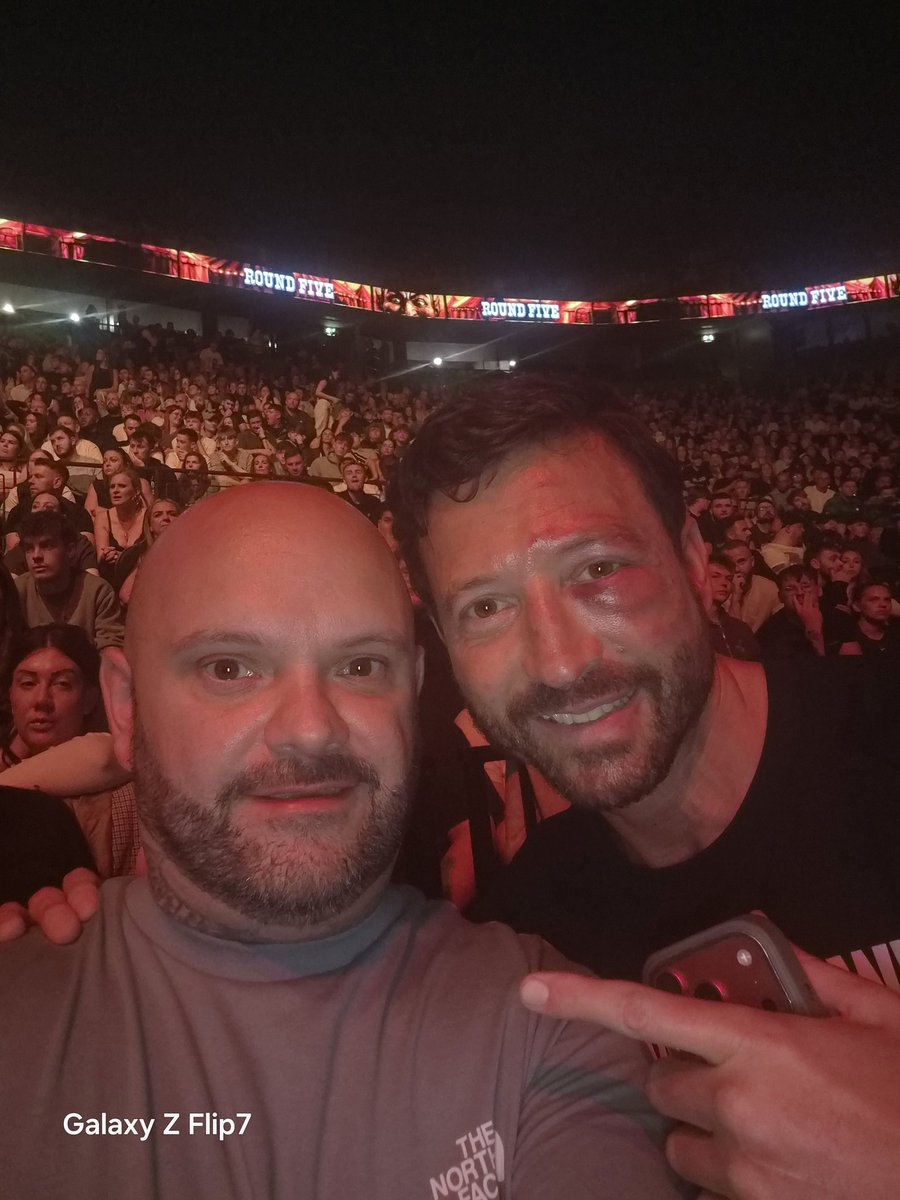 deepdaledez_83's tweet photo. Few pictures from last night https://t.co/c5i8xv6RxZ