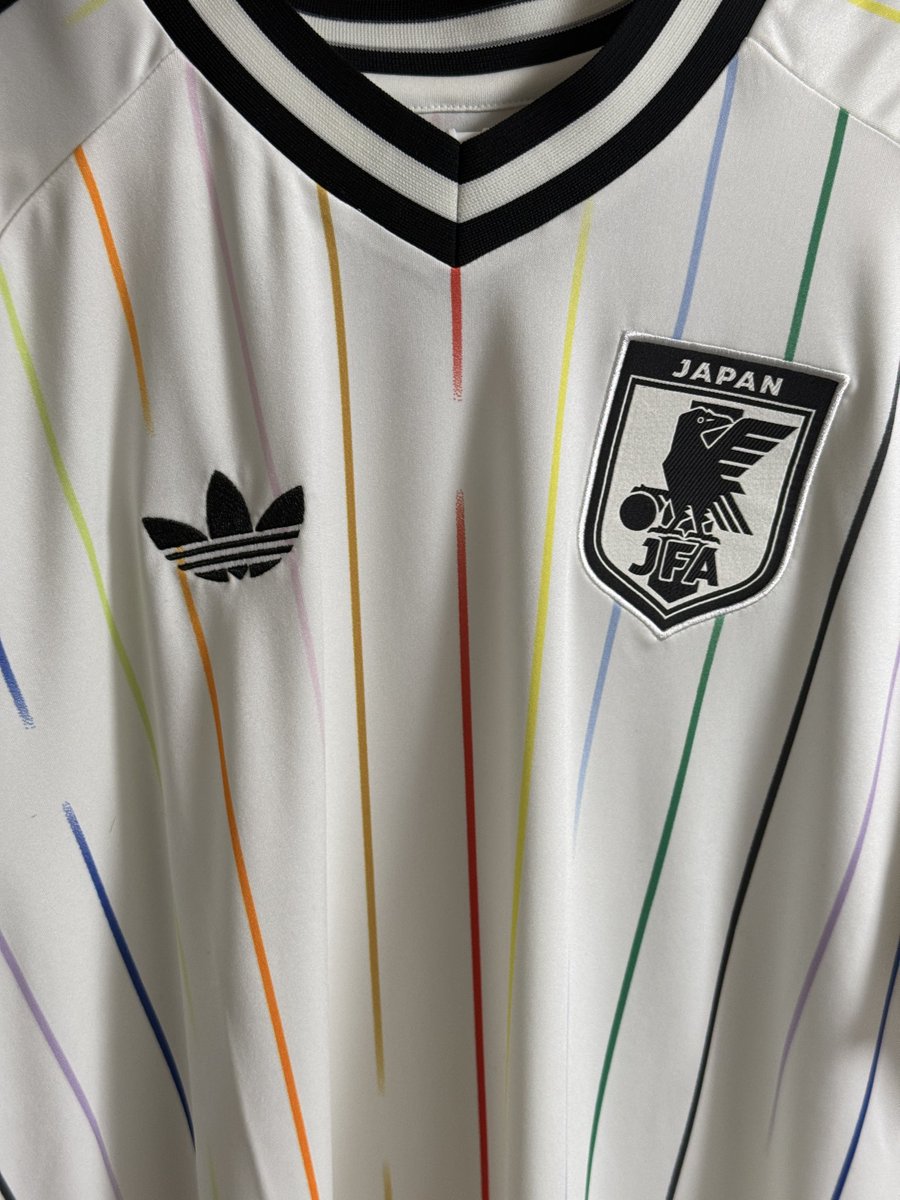 merliontable's tweet photo. "マーライオンテーブル新宿"
サッカー日本代表を応援しています🇯🇵
#FIFAWorldCup #サッカー日本代表 #SAMURAIBLUE  #最高の景色を https://t.co/W5LOFZVSLO