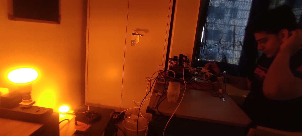 4rynv's tweet photo. understanding hardware HANDS-ON is the best way to learn it
I've had issues with the normal academic and exam based learning but I thrived in the hands-on domain
working with @hackerfabindia has put this ability in the right direction
Fun seeing theory come to reality on silicon https://t.co/wW3jGnTc5T