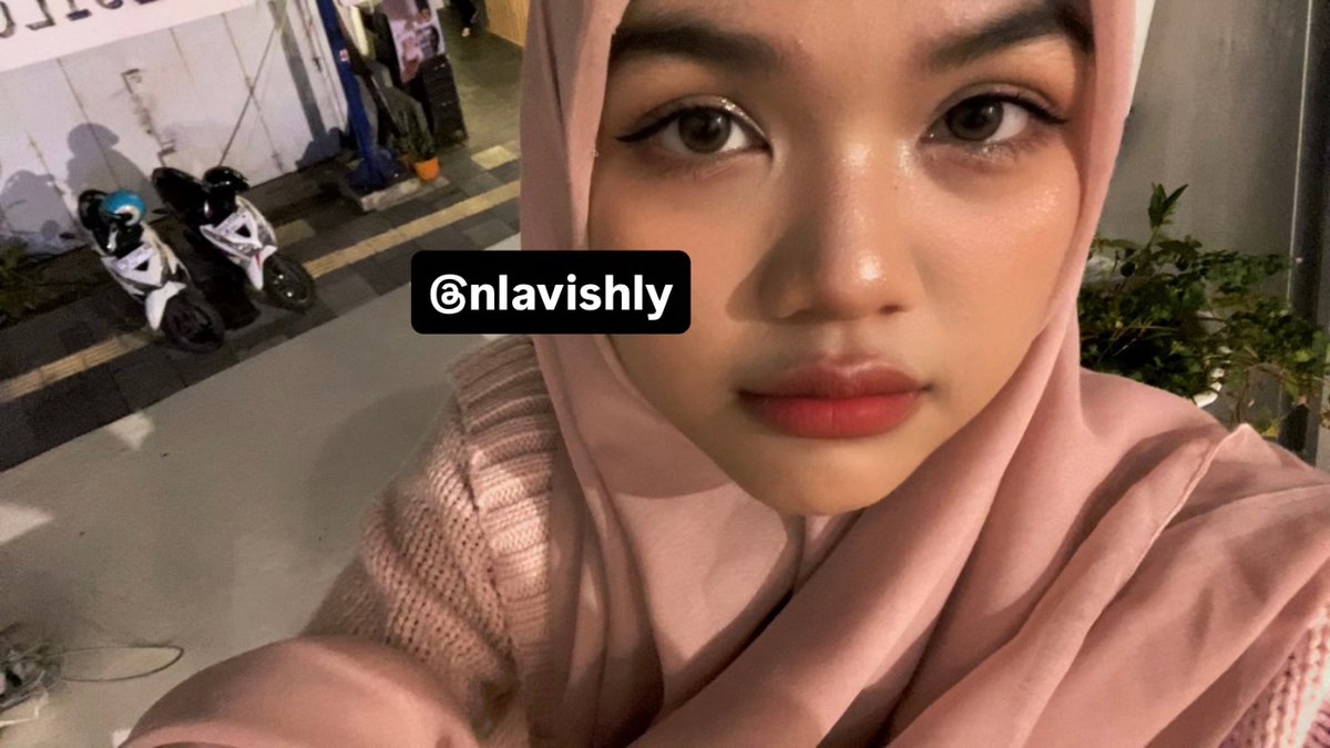 nlavishly's tweet photo. nade pink + fall in love era https://t.co/zYB6YnVYn7
