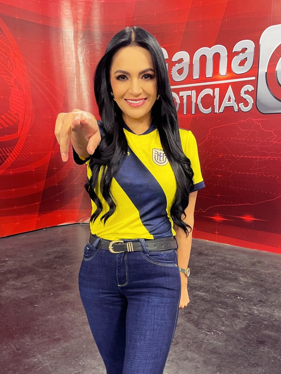 GamaNoticiasEc's tweet photo. #Mundial2026 🇪🇨 Hoy gritamos con el corazón ¡Sí se puede! 

💪 Vamos Ecuador 💛💙❤️

🇨🇮🆚🇪🇨
⌚18H00 (ECU)

#UnSoloEcuador #Ecuador🇪🇨 #LaTri🇪🇨 #Mundial

@yesguamani 
@FPHidalgo 
@BrendaGuerron https://t.co/ygYvtN97yC