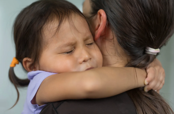 GOP__Ls's tweet photo. 🚨 BOMBSHELL: Report reveals that ICE has separated over 100,000 children from their families. https://t.co/mHUpEEHkNf