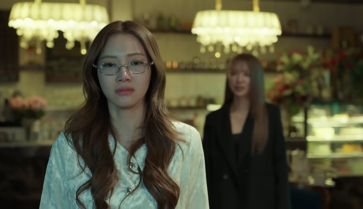 lalwinethinker's tweet photo. uhm i think next week might actually be pure pain... they’re wearing the same outfits in the preview for ep 8 as this soul crushing scene from the trailer &amp; you can see the same blue chair. i think wine is going to reject lal ☹️

EWP SEVENTH EP
#EnemiesWithBenefitsEP7 https://t.co/i6oGCNYEiL