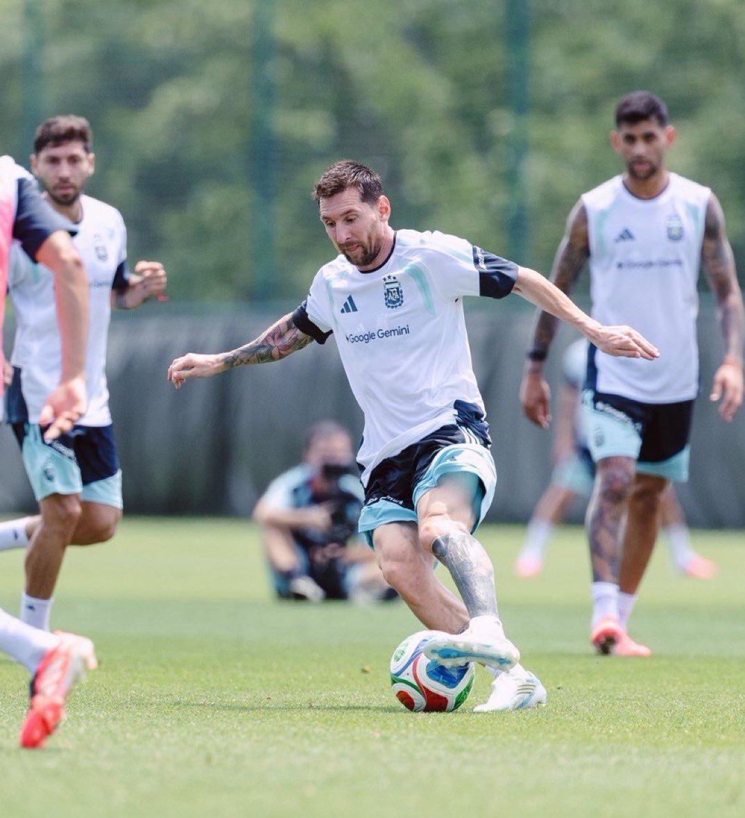 B1ack_Py's tweet photo. Goat in flow state.. ⚽️⏳ https://t.co/cht3qVDtfw