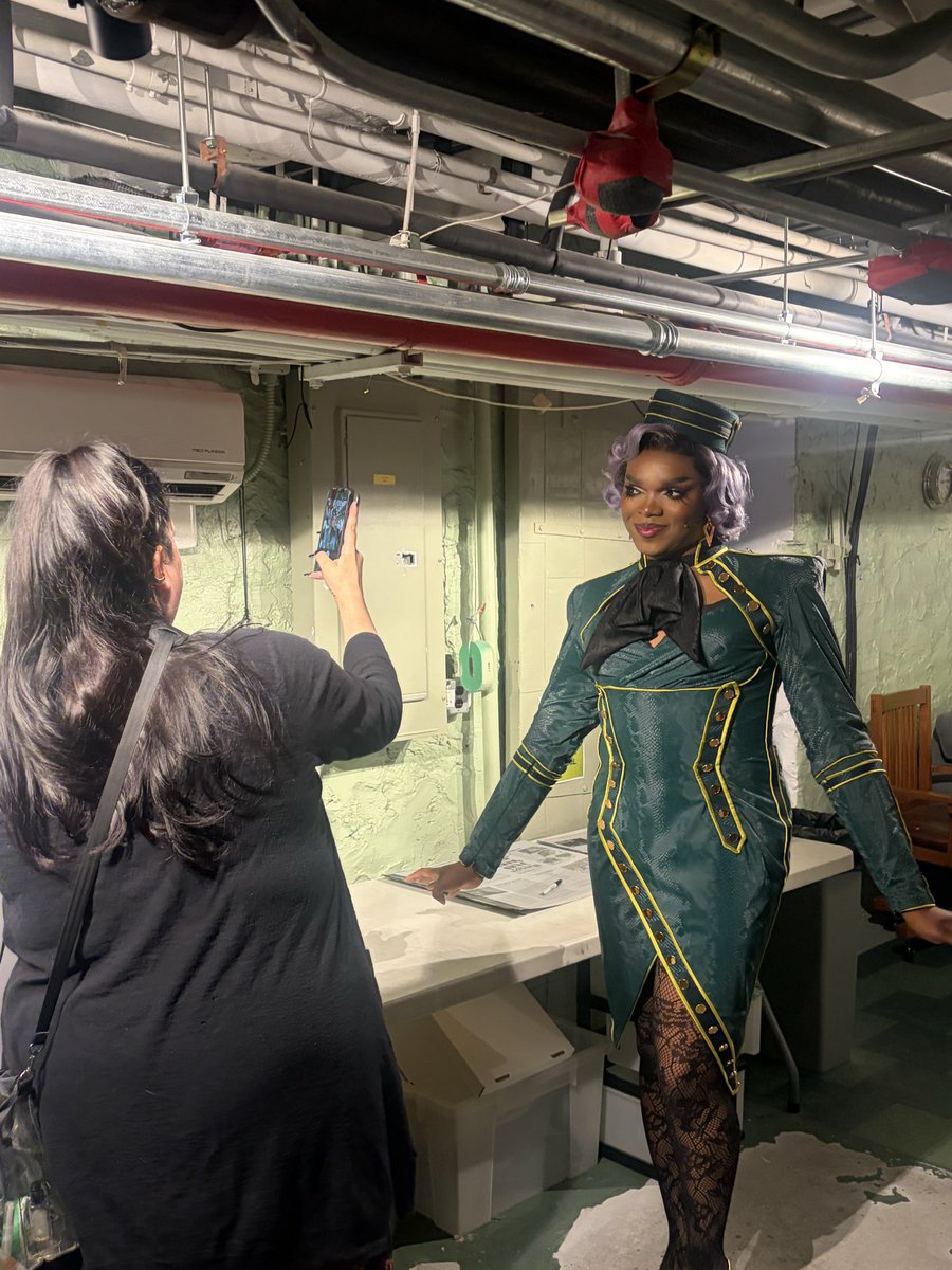 Anania00's tweet photo. i’ll be on as magenta today!!! 4pm, studio 54pm, @rockyhorrorbway https://t.co/MDMtWHuayP