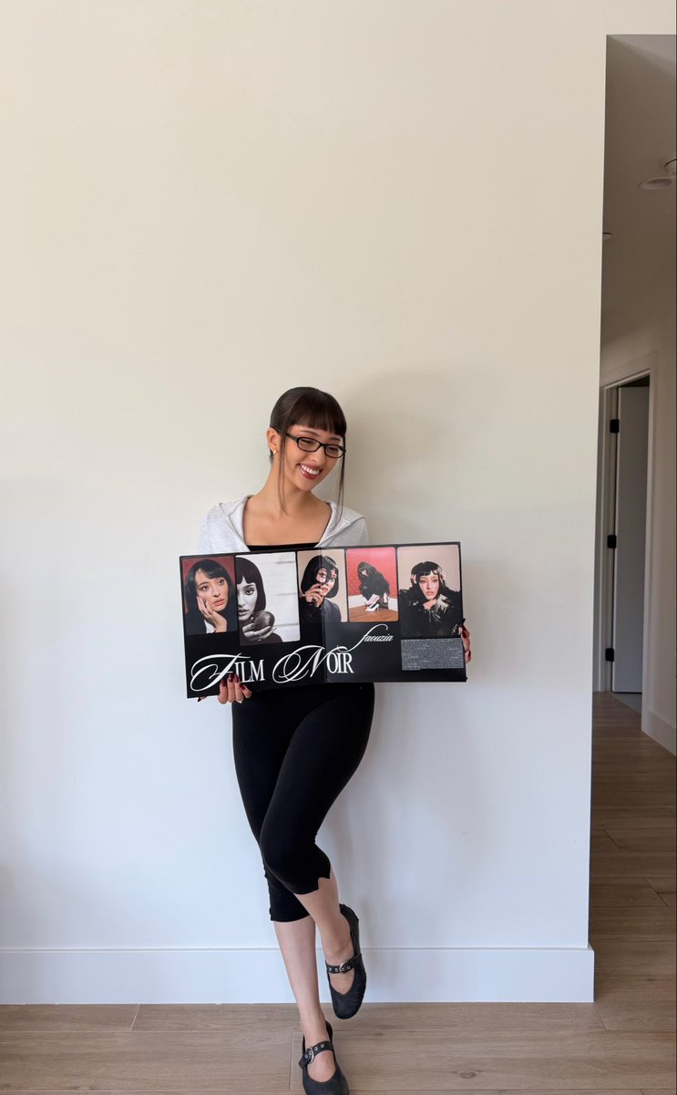 faouzia's tweet photo. THE FILM NOIR VINYL IS FINALLY HERE !!! 🪽🗡️🩸

i am so proud of it , so much love &amp; care was put into making it &amp; i can’t wait for it to be in your hands . you’ll be able to get it on tour in whatever city you’re losing your mind in .. should i make it available online too ? ♡ https://t.co/J9tjZtwZdy