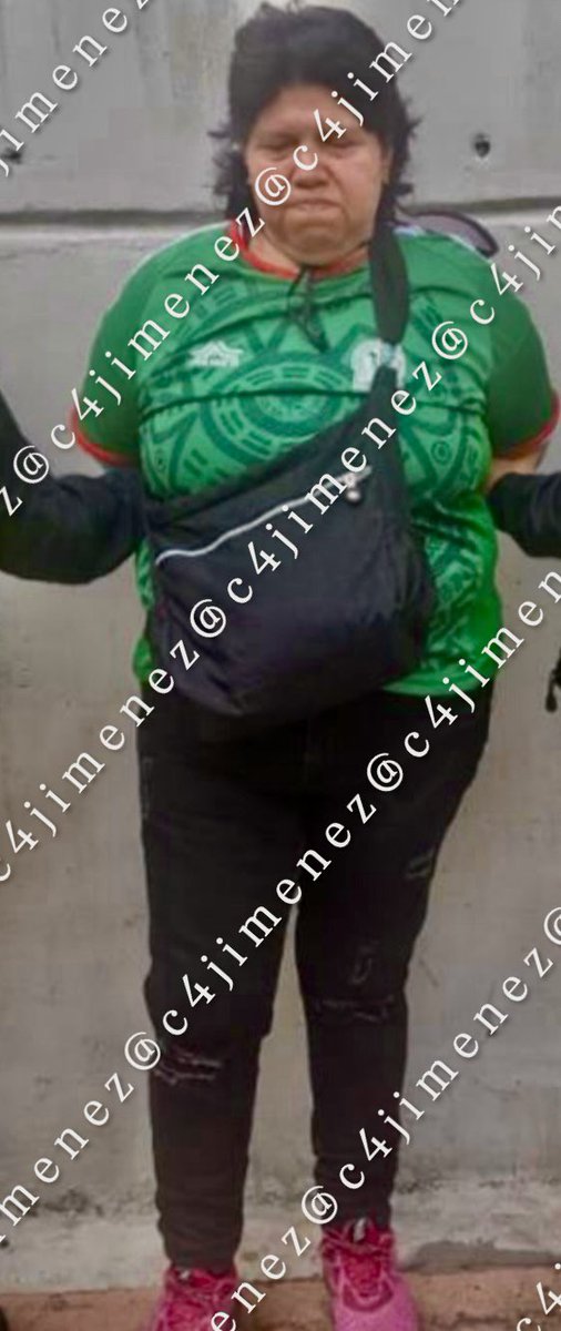 c4jimenez's tweet photo. MUJER ANDABA ROBANDO TELÉFONOS en el FANFEST 
Juana Negrete Alba
Iba con otros tipos con su playera de @miseleccionmx a los festejos en el Zócalo.
Se metía entre la gente p robar.
Agentes de @SSC_CDMX la detuvieron cuando le robó a una joven de EEUU.
Así acabó en @FiscaliaCDMX https://t.co/zhNDFGSlq1