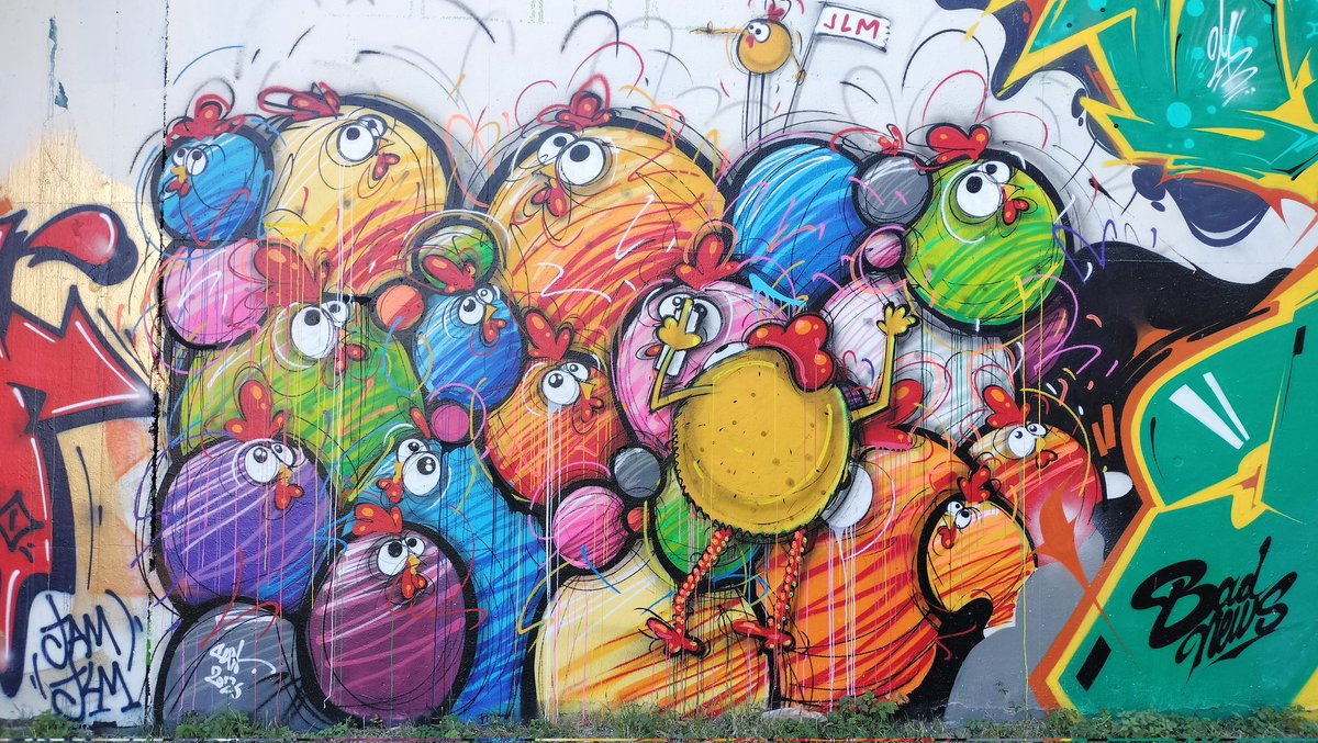 oungawa's tweet photo. #ceet #spot13 #Paris #chicanos #chickens #poulets #pollos #streetart #arturbain #arteurbana #arteurbano #urbanart #artderue #artederua #artedecalle #callero #callejero #muralart #wallart #mur #spraypaint #spraypaint #muralpainting #wallpainting #graff #graffiti #funny #smile https://t.co/HDm4qjOcrB