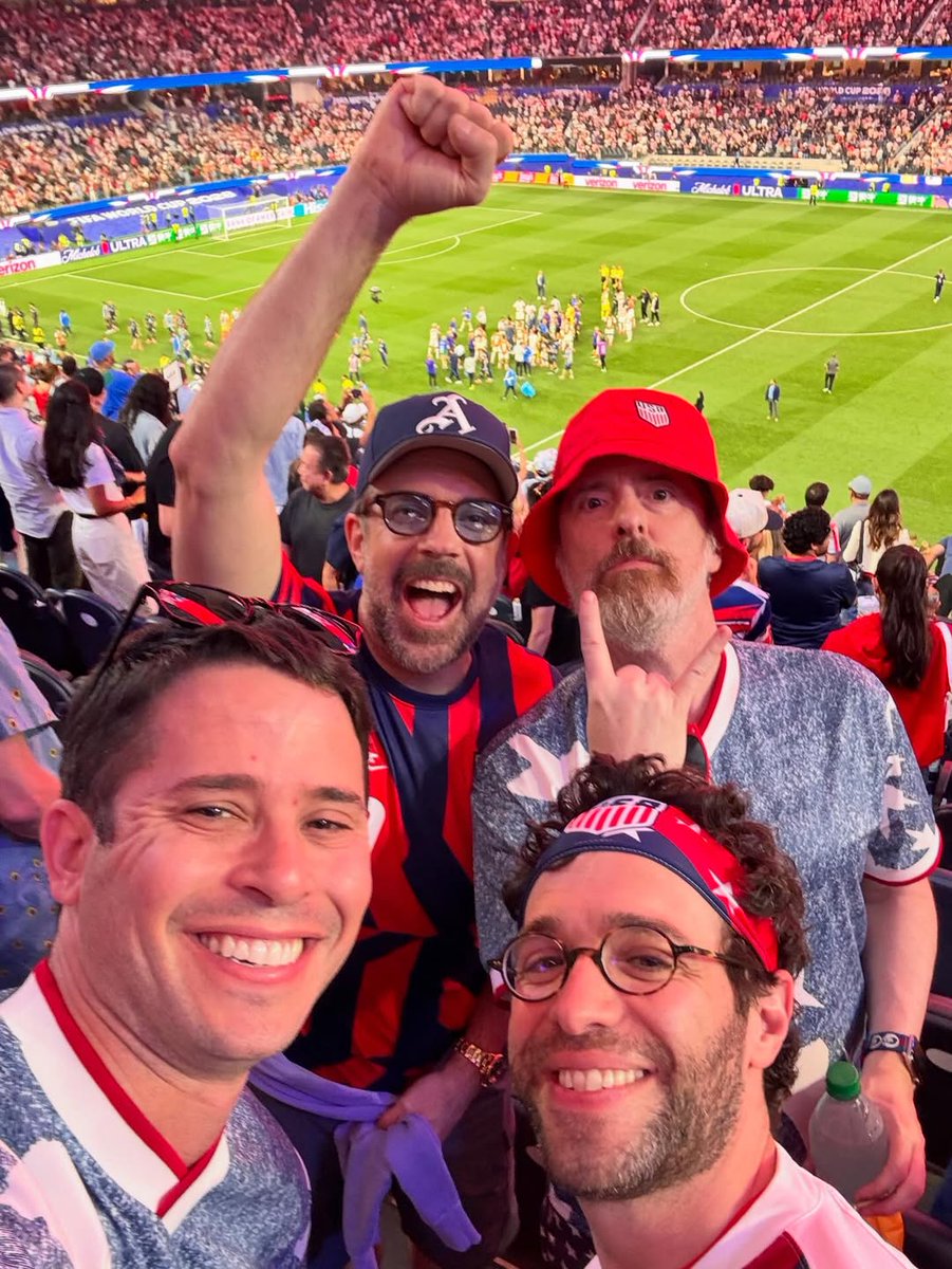 SudeikisNews's tweet photo. 📸 | jason sudeikis and brendan hunt with fans at the usa x paraguay match in la [via scottyfeiler on ig] https://t.co/72kD71rSMe