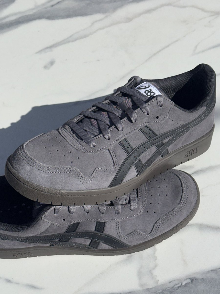 Reliefskate's tweet photo. New Asics Japan Pro Carbon/Graphite Grey Shoes Now Available https://t.co/aEaIhUbLcB