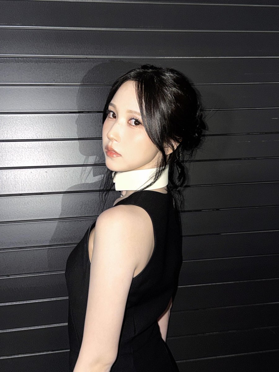 chxeyo's tweet photo. 어제 나도모르게 홀린듯이 저장한 사진 두장 ...
그냥 너무좋고 빨리 묘이미나 보고싶고 ㅠ.ㅠ https://t.co/lXjeQxsuXb