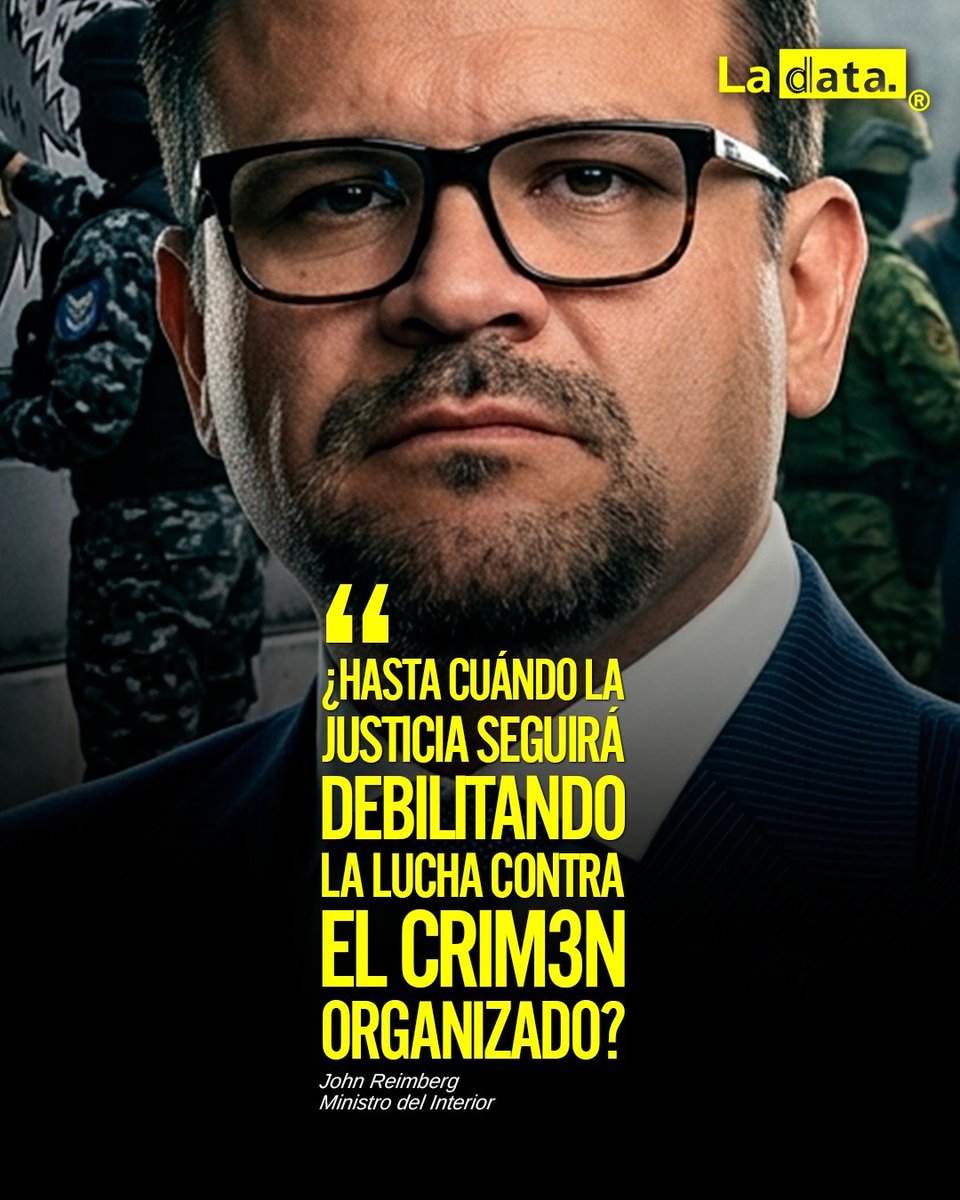 ladataec's tweet photo. #Tendencia ¿Hasta cuándo la justicia seguirá debilitando la lucha contra el crim3n organizado?
​
La indignación crece ante la reciente decisión del juez Vicente Fernando Hidalgo Maldonado, quien otorgó medidas cautelares a cuatro piezas clave de una estructura de "Los Lobos", desarticulada tras 15 meses de intensa investigación policial.
​Pese a las pruebas presentadas contra 11 integrantes por delincuencia organizada, se beneficiaron de esta resolución:
​Juan Carlos Mancilla Montes (Alias "Guareña"): Pese a un informe médico que confirma su buen estado de salud, logró medidas alternativas mediante certificados de dudosa procedencia.
​Marcia Nelly Pomatoca Cuenca: Presunta test4ferra vinculada a movimientos financieros sospechosos por dos millones de dólares.
​María Valeria Torres Ávila: Identificada como coordinadora de la red.
​Neydily Julitza Briones Rivas: Beneficiaria de medidas alternativas por su estado de gestación.
​Como señala Jhon Reimberg, es inadmisible este divorcio institucional. Mientras la Policía Nacional arriesga su vida en las calles, el sistema judicial envía señales de impunidad que fracturan la lucha contra las mafias y la confianza ciudadana en el Estado.

@ladataec 👈

​#JusticiaEcuador #Seguridad #LosLobos #Ecuador
