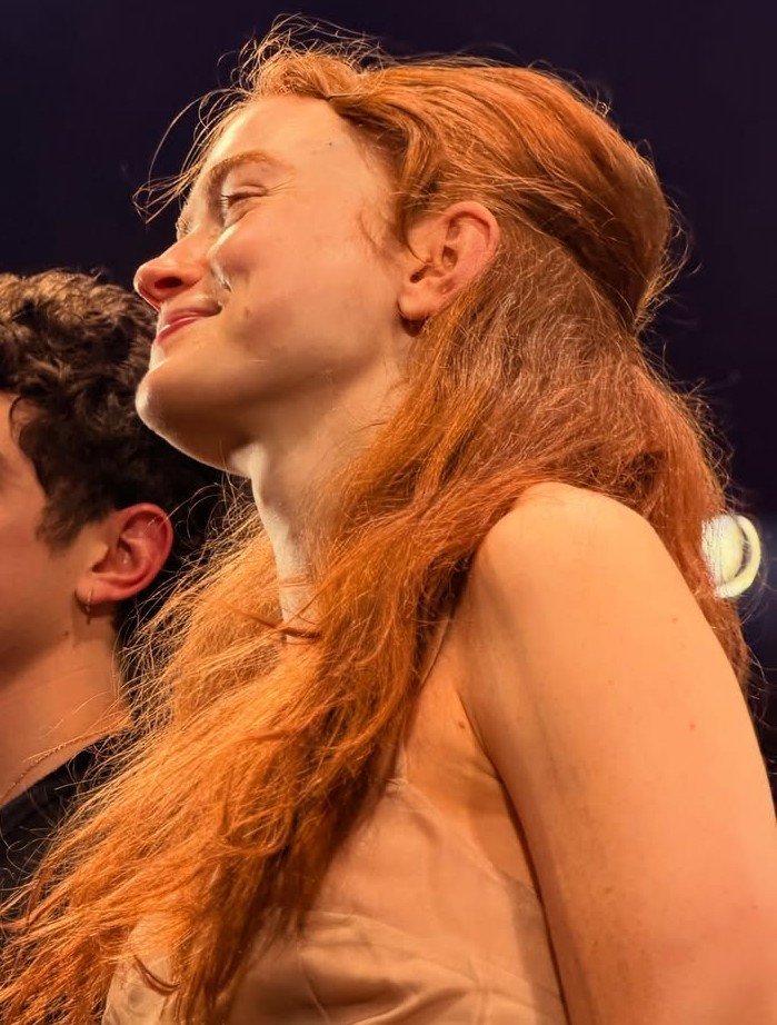 radz_sayz's tweet photo. Sadie Sink is just too perfect as Juliet. and the fact that i have to say goodbye to her this week...i could cry 😭 https://t.co/iIgJFlDhRR