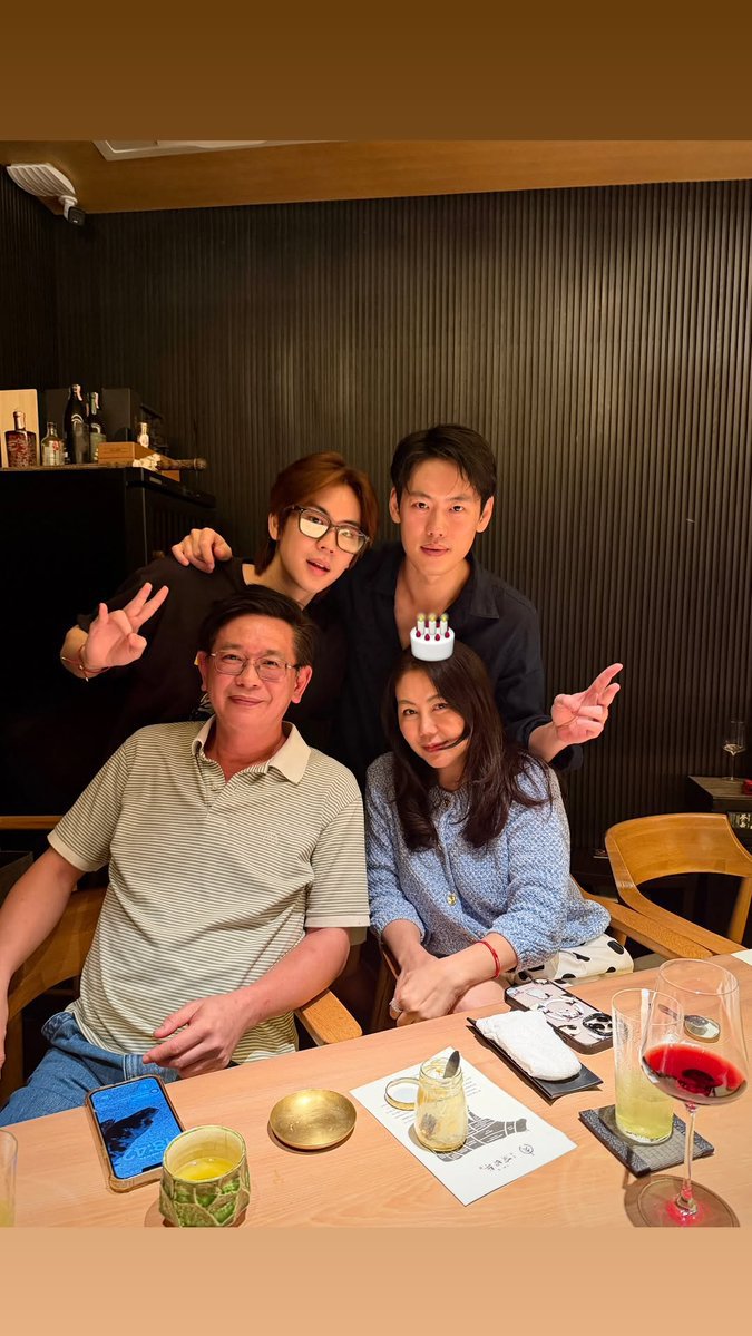 Nongsaohiaboun's tweet photo. Happy birthday to คุณแม่น้องเปรมด้วยนะค้าาา 🎂✨
IGs: prem_space / mrkpx_

#prem_space
#BounPrem https://t.co/Lqn1OJKiul