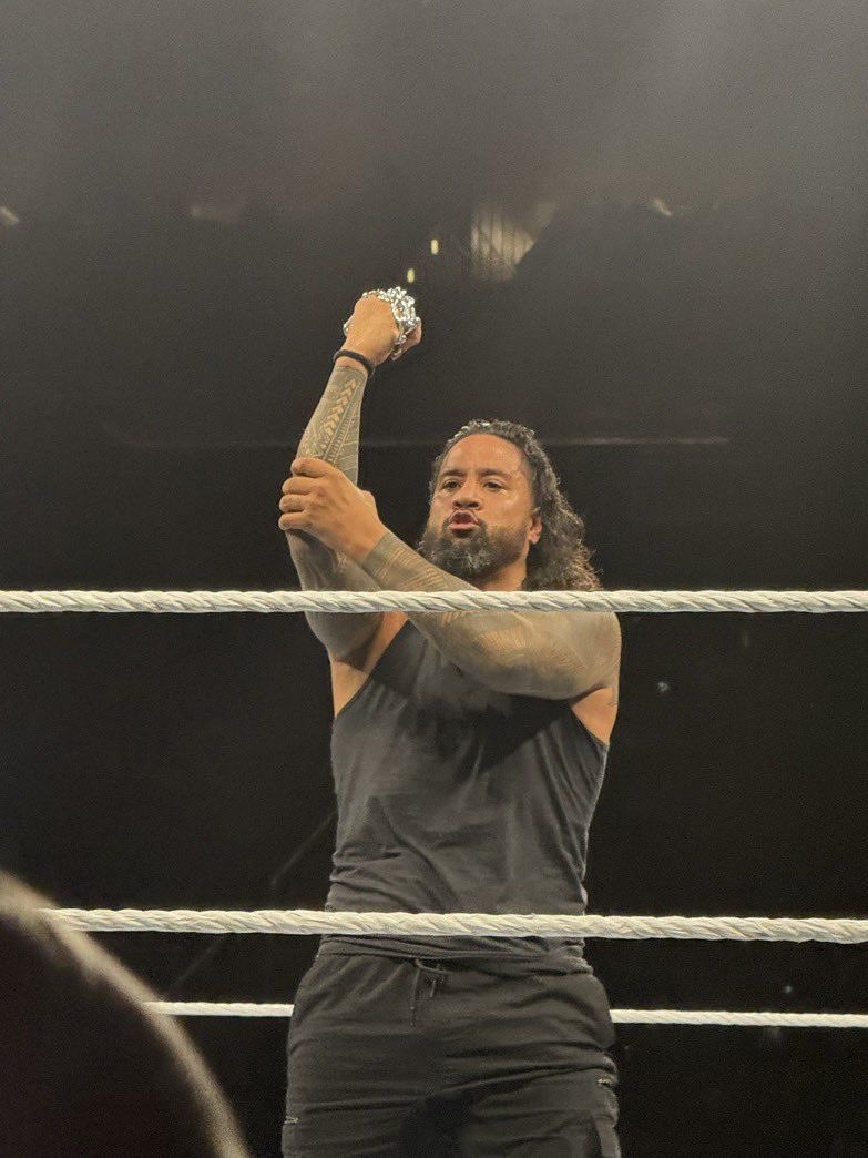 usosarchive's tweet photo. #jimmyuso 𖤐⋆.˚ https://t.co/ACNGbyZygS