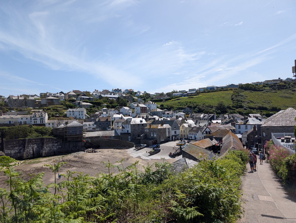 danielchapman86's tweet photo. Come to see the Doc #DocMartin #PortIsaac https://t.co/NdrShdO3v3
