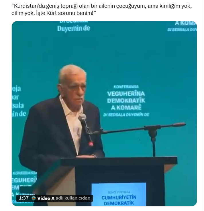 oktayyildirim__'s tweet photo. AHMET TÜRK VE KÜRT SORUNU
...
Hayır, @AhmetTurkDEM Kürt sorunu değil, ama bir insanlık sorunudur.

Ahmet Türk, “Kürdistan’da geniş toprakları olan bir ailenin çocuğu olarak Kürt sorunu benim” demiş.
Dünyada hiçbir sorun kendi ismini kendisi koymaz, ismi o sorunla uğraşanlar koyar.

O halde tanımlayalım…

Ahmet Türk, milyonlarca insanın tarım yapacak kadar toprağının olmadığı bir ülkede, çok sayıda köyün sahibi olarak Ortaçağ’ feodal sisteminin kalıntısıdır ve bu yüzden bir insanlık sorunudur. O topraklara nasıl sahip olduğu ise en çok tartışılması gereken asıl sorundur.

Ahmet Türk, Türkiye’de “Kürdistan” diye bir yer olmadığı halde yürürlükte bulunan anayasayı doğrudan ve bölücü emellerle hedef aldığı için bir ceza hukuku sorunudur.

Ahmet Türk, terör örgütü üyeliğinden mahkûm olduktan sonra, “ağır sağlık sorunları” gerekçe gösterilerek adli kontrol şartıyla salıverildiği halde, meydan meydan dolaşacak kadar sağlıklı olduğu ortaya çıktığı için bir sağlık ve siyasi ahlak sorunudur.

Ahmet Türk, binlerce Mehmetçiğin ve masum bebeklerin kanına elleri bulanmış terör örgütü elebaşının emrinde siyaset yaptığı için bir terörle mücadele sorunudur.

Ahmet Türk, #bop  kapsamında ABD tarafından çizilen ve yıllardır Ortadoğu’yu kana bulayan, Türk devletinin sınırlarını, Türk milletinin bütünlüğünü hedef alan emperyalist plana hizmet ettiği için bir ulusal güvenlik sorunudur.

Ahmet Türk, babasının Türk devletine bağlılığın nişanesi olarak tercih ettiği Türk soyadına ve anayasamızdaki Türk milleti tanımının siyasi niteliğine rağmen, Türk milletine karşı ırkçı/etnik bölücülük yaptığı için bir iç tehdit sorunudur.

Ahmet Türk, yıllarca Türkiye Cumhuriyeti’nin bütün vatandaşları için ayrım gözetmeden sağladığı haklardan sonuna kadar yararlanıp milletvekili olarak  @TBMMresmi’ne girdiği halde, bağlı kalmak için namusu ve şerefi üzerine yemin ettiği anayasayı her fırsatta çiğneyen bir nankörlük ve vefa sorunudur.

Ahmet Türk, CIA menşeili bir sorunlar grubunun irice bir parçasıdır ve bilmelidir ki, çözüm Tom Barrack’tan değil Türk milletinden gelecektir.
...
Kürt sorunu ise, Ahmet Türk gibi milyonlarca doların içinde yüzen, büyük topraklara sahip olan, ABD ve İsrail planlarına memurluk yapan bir grup etnik ırkçının, CIA ağzıyla yaratmaya çalıştığı bir sömürü sorunudur. 
Kanı sömüren, acıyı sömüren, elektrik hırsızlığını meşru gören, yaşadığı topraklarda bir kambur gibi var olmayı hak sayan hastalıklı bir siyasal terör biçimidir.