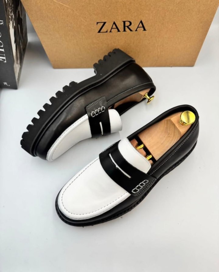 De_web3guru's tweet photo. Step into confidence
Size 40-46
From premium shoes to trendy sneakers and stylish canvas, we've got everything you need to complete your look.
✔ Quality You Can Trust
✔ Maximum Comfort
✔ Nationwide Delivery
Your outfit is never complete without the perfect pair.
08039894685 https://t.co/tecxrgNNN8
