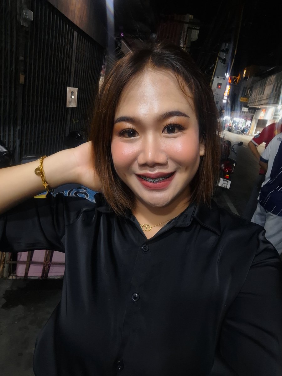 Thay84767Thaw's tweet photo. เชียงใหม่ทักได้นะคะ😘 #เชียงใหม่ https://t.co/ctyWlrmwCE