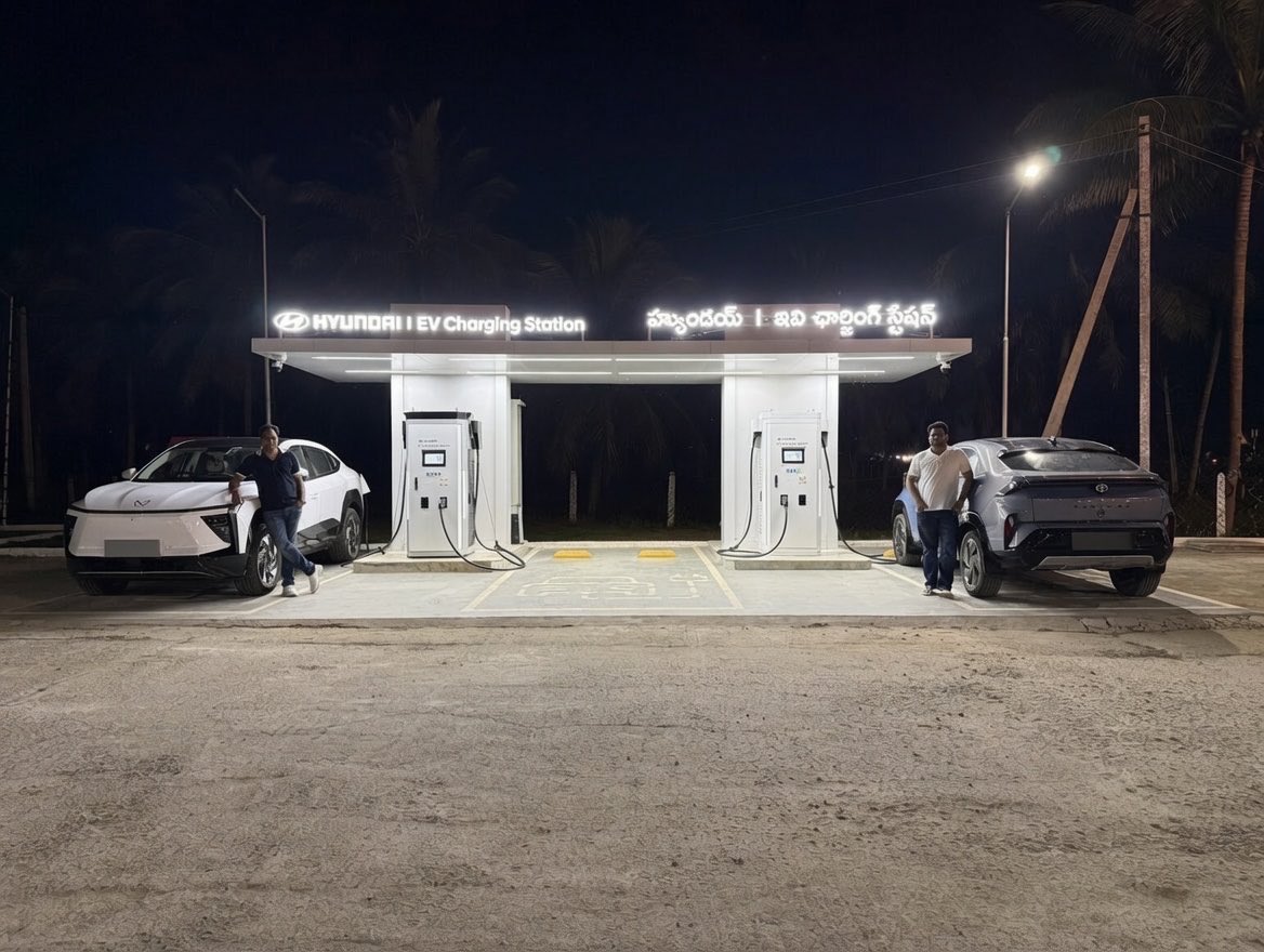 subikash_r's tweet photo. 1st Long trip in my XEV9e 

That’s not very important now 

3 EVs did 758kms in a single go! 

2 Curvv EVs n a 9e 

Total stoppage were like 
Lunch break / late evening snacks / dinner 

So when did the car charge??!! 

We had food so the cars! 

Reached BBSR where other cars joined me while waiting did a top up of 11.35 kWh then the journey started! After almost 200 kms we stopped so that both Curvv got some top up 

Then again after another 120 kms we stopped for lunch with 8% SOC and all 3 cars were plugged in, 2 in Jio 1 in Tata power Srikakulum and almost topped up another 26.6 kWh SOC 46% and started further

Reached Anakapalli with 13% SOC after 140 kms could top up another 20% n started back with 34% as the current was gone and thundering started 

After another 80 kms got a 90 kw charger so we had our dinner and car go fully charged to 100% 

So our trip 758 kms completed with 77% SOC left 

Then after a day trip started back with 52% SOC topped up to 97% while breakfast and reached Srikakulum with 37% left 

Charged to 100% during lunch and reached home completing 450kms with 7% left 

Completed a 1566 kms round trip 3 EVs no extra breaks ! 

What else do u need ?

What’s the issue with infra ? 

@Tataev @mahindraesuvs @Shaggy7979 @evelectree @ferrarirules86 @TeslaClubIN @TorqueIndia @Xroaders_001 @EVZindabad @Gs_Wanderer @shyampsunder @ExpWithEVs @pranavjindal999 @BunnyPunia @doflycool