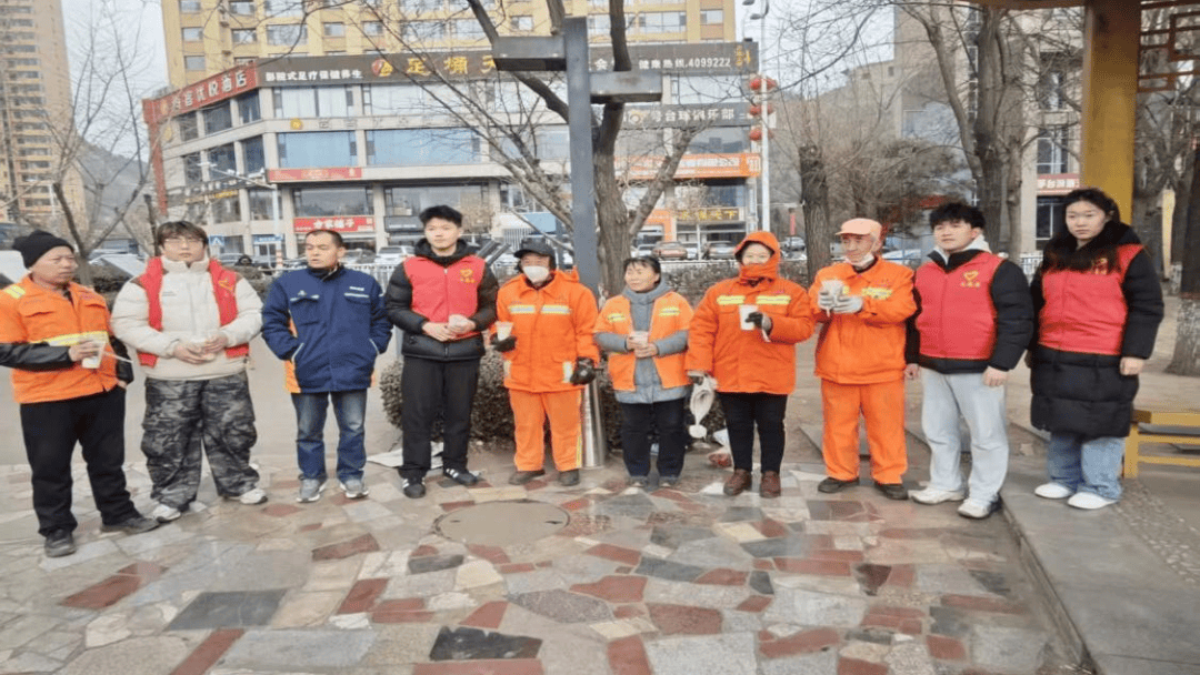 playProNow's tweet photo. Join our neighborhood park clean-up this Saturday 9am! Bring gloves u0026 a friend—free snacks provided. Let’s make our community shine! https://t.co/5gQADu2CwL