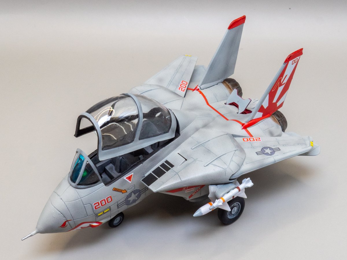 wota1969's tweet photo. フリーダムモデルコンパクトシリーズ F-14A Tomcat VF-111 Sundowners
1dayモデリングで製作始めましたが、結局2日かかって完成せずタイムアップ。
工作が荒いのはご容赦。
#飛行機模型
#aircraftmodel https://t.co/Ydv7cIsGYY