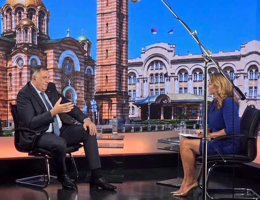 SerbianSpirit_'s tweet photo. "30 years after the war, Bosnia 🇧🇦 is not functioning and should separate peacefully, with the process sponsored by the US 🇺🇸, Russia 🇷🇺 and Europe 🇪🇺"

• Republika Srpska 🇷🇸 leader Milorad Dodik https://t.co/d1ftb0I0yT