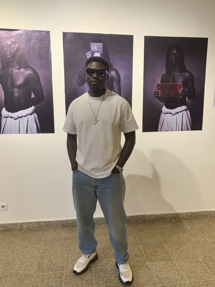 CorneillChabala's tweet photo. Expo Fluides 🎨✨
Par Dispositifs Point Virgule à l’IFL. https://t.co/KvDXJRmOl5