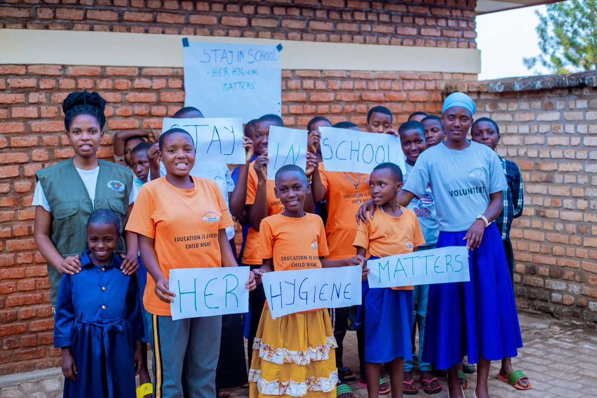 fmiubumuntu's tweet photo. Through our Weekend and Holiday Coaching Program, FMI “Ubumuntu” has started raising #awareness among #girls on proper #hygiene during #menstruation period using traditional dance as a fun and engaging learning approach. 1/2 https://t.co/Ifmt9XfbcD