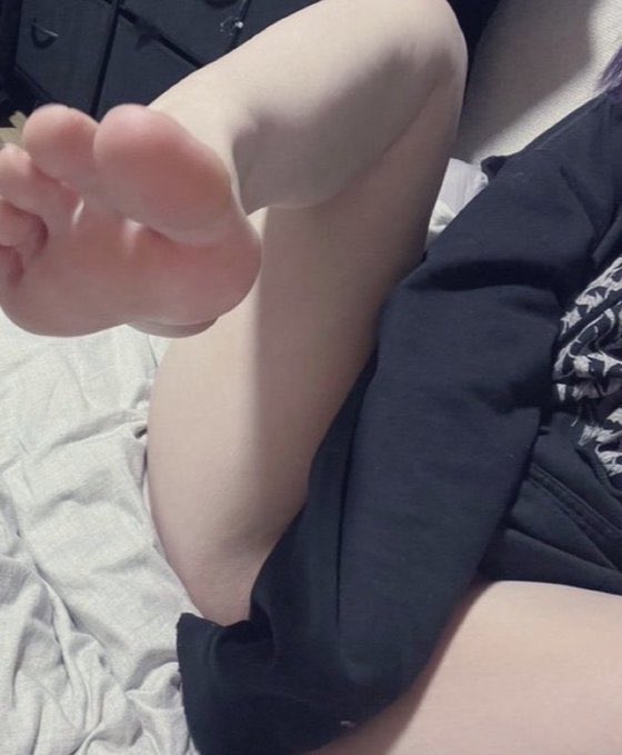 CCL123Claims's tweet photo. 露出被发现了被路人奖励了 #巨乳 #肉便器 #母狗 https://t.co/5AAebK7mAK