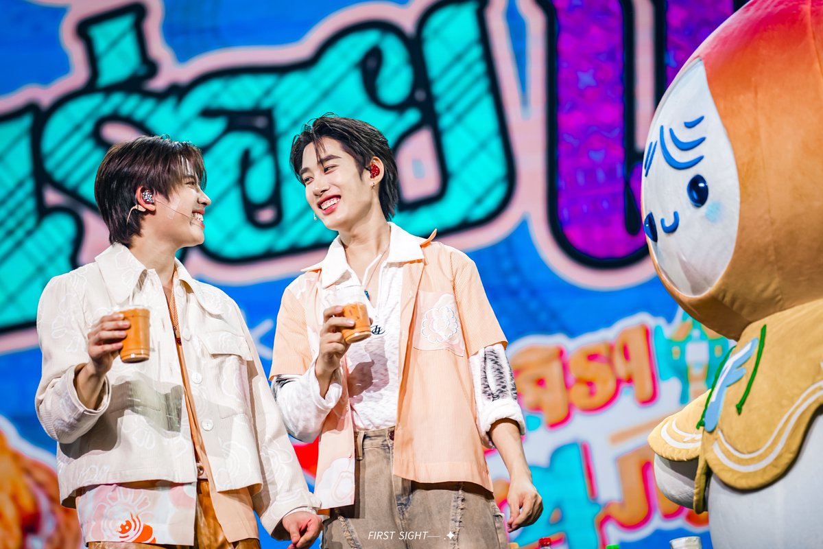 firstsight_2000's tweet photo. เปนเยนนี่ทุกทีเยย😗 https://t.co/p7CVeos4Hv