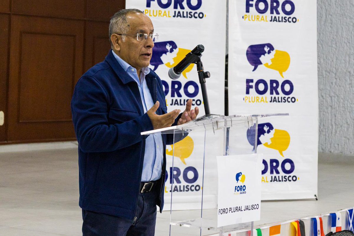 ForoPlural's tweet photo. 8/9La Asamblea aprobó el informe de actividades presentado por Cecilia Carreón y eligió una nueva dirigencia colegiada integrada por Héctor Moreno Valencia, Silvia Aguayo Castillo, Idolina Cosío Gaona, Ana Estela Durán Rico, Alexa Natali López Ruiz, Isabela Calderón Javelly, https://t.co/RS12VOHDsd