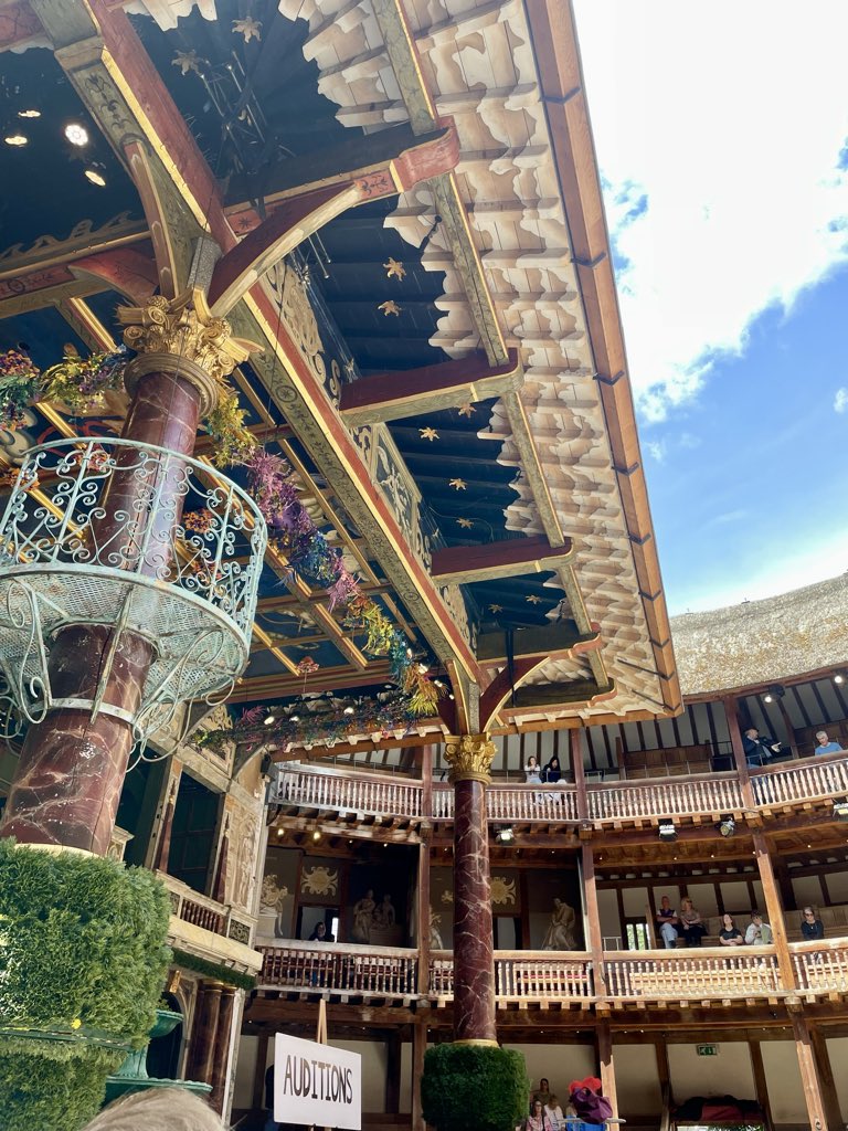 nay_yeah's tweet photo. did London right and watched A Midsummer Night’s Dream at the Globe today https://t.co/aIqL2mwwP3