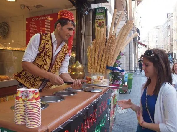 Emilio84j's tweet photo. This from the country with the biggest piss take on people of all time. The Turkish ice-cream guy. #worldcup https://t.co/eHkczOQqTF