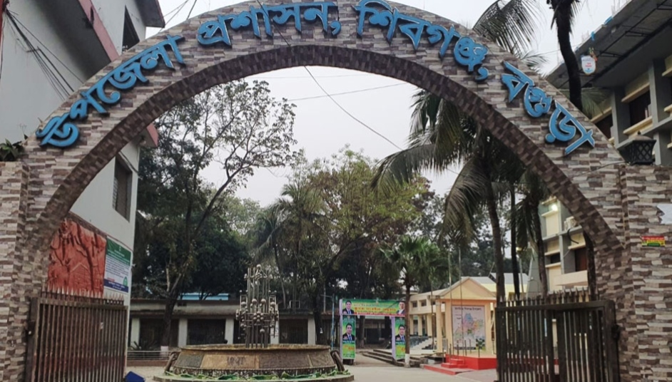 salah_shoaib's tweet photo. 🚨Fears grow over attempts to erase Hindu heritage in Bangladesh

Bangladesh is witnessing a growing controversy over what critics describe as an escalating campaign against the country’s Hindu heritage, with concerns mounting over reported efforts to rename historically significant locations and increasing pressure on prominent Hindu religious institutions.

The latest controversy centers on Shibganj Upazila in Bogra district, whose name has long been associated with Lord Shiva, one of Hinduism’s principal deities. According to local reports, authorities have moved to rename the upazila as “Mahasthan Upazila” following demands from Islamist groups who objected to the inclusion of a Hindu religious reference in the area’s name. The development has triggered concern among minority rights advocates and cultural observers, who fear it may signal the beginning of a broader attempt to erase historical and religious identities deeply embedded in Bangladesh’s social fabric.

Critics argue that the proposed renaming of Shibganj is not an isolated incident. Reports circulating among minority communities suggest that several other locations bearing names associated with Hindu culture and traditions—including Laxmipur, Shambhuganj, Narayanganj, Brahmanbaria, Joypurhat, Thakurgaon, and Gopalganj—could eventually face similar pressures.

While no official nationwide policy has been announced, the speculation alone has generated anxiety among many members of Bangladesh’s Hindu community, who view such names as part of the country’s shared historical and cultural heritage.

At the same time, another controversy has emerged in Gaibandha district, where construction activities at a major Hindu religious complex have been halted amid mounting pressure from Islamist groups. The sprawling complex in Ramchandrapur village has become one of the most significant Hindu pilgrimage and cultural sites in Bangladesh. Established through the efforts of local philanthropist Haridas Babu, the project has attracted thousands of devotees and visitors from across the country.

One of the site’s most notable features is a towering fifty-foot statue of Lord Krishna, inaugurated in November 2025. The long-term vision for the complex includes the construction of 144 separate idols representing various Hindu deities, along with religious structures and cultural installations intended to celebrate Bangladesh’s diverse spiritual heritage.

However, the project has increasingly become the target of online campaigns and political controversy. Various activists and commentators have circulated allegations portraying the complex as an instrument of foreign influence. Supporters of the project strongly reject such accusations, describing them as baseless attempts to delegitimize a peaceful religious and cultural initiative.

More troubling, observers say, is the growing use of social media platforms to spread inflammatory rhetoric directed at Bangladesh’s Hindu minority. Rights advocates warn that some extremist voices have moved beyond political criticism and are openly promoting communal hostility, including calls targeting Hindu institutions and communities.

Bangladesh’s history contains painful examples of how online disinformation and religious incitement can fuel real-world violence. For that reason, minority rights activists, civil society organizations, and defenders of religious freedom are urging authorities to act decisively against hate speech and extremist propaganda while ensuring equal protection for all citizens regardless of faith.

As debates over place names, religious identity, and cultural heritage intensify, many Bangladeshis are asking a fundamental question: Can a nation founded on pluralism and coexistence preserve its diverse historical legacy, or will growing sectarian pressures reshape the country’s cultural landscape for generations to come?

Pakistani spy agency Inter-Service Intelligence (ISI) is backing and funding ongoing anti-Hindu notoriety in Bangladesh.