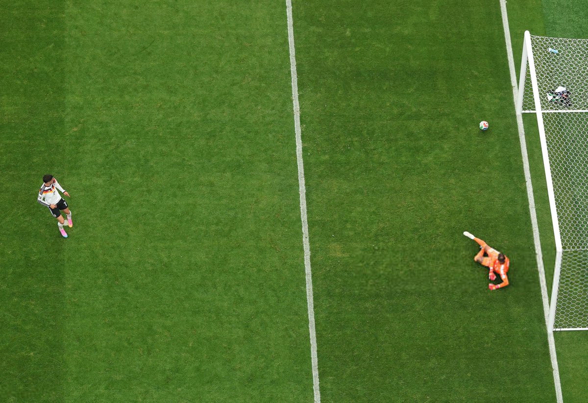 OffThe_Pitch's tweet photo. Champions League Final, World Cup. Kai Havertz always delivers on football's biggest stages

#FIFAWorldCup | #GERCUW https://t.co/njtr4GgeUI